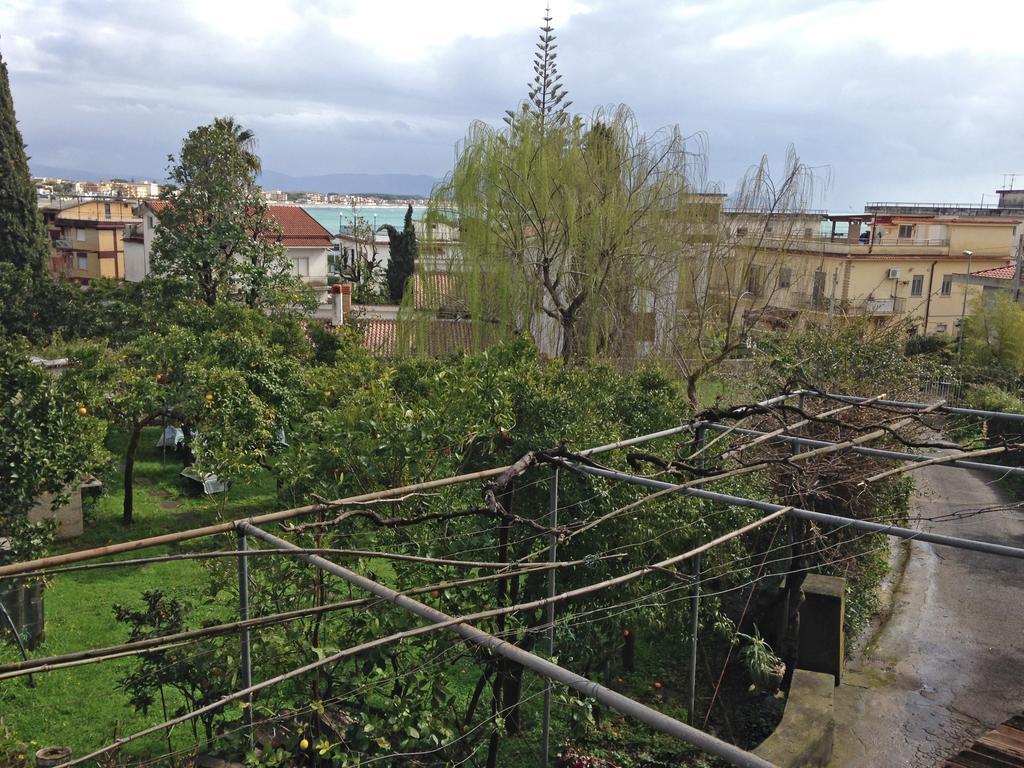 Casa Sul Monte D'Oro Apartamento Scauri  Exterior foto